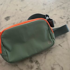 Lululemon Fanny Pack! never used!